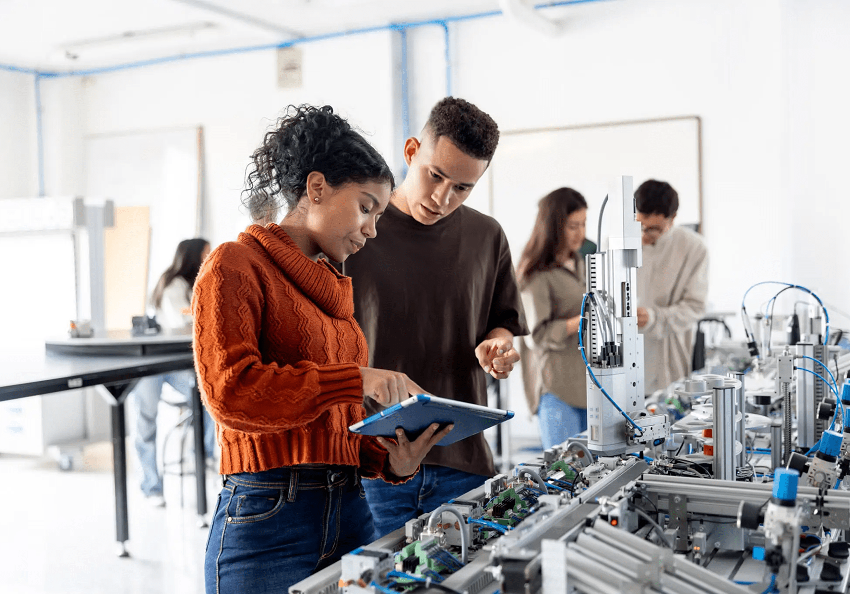 Students working in a technology lab.
